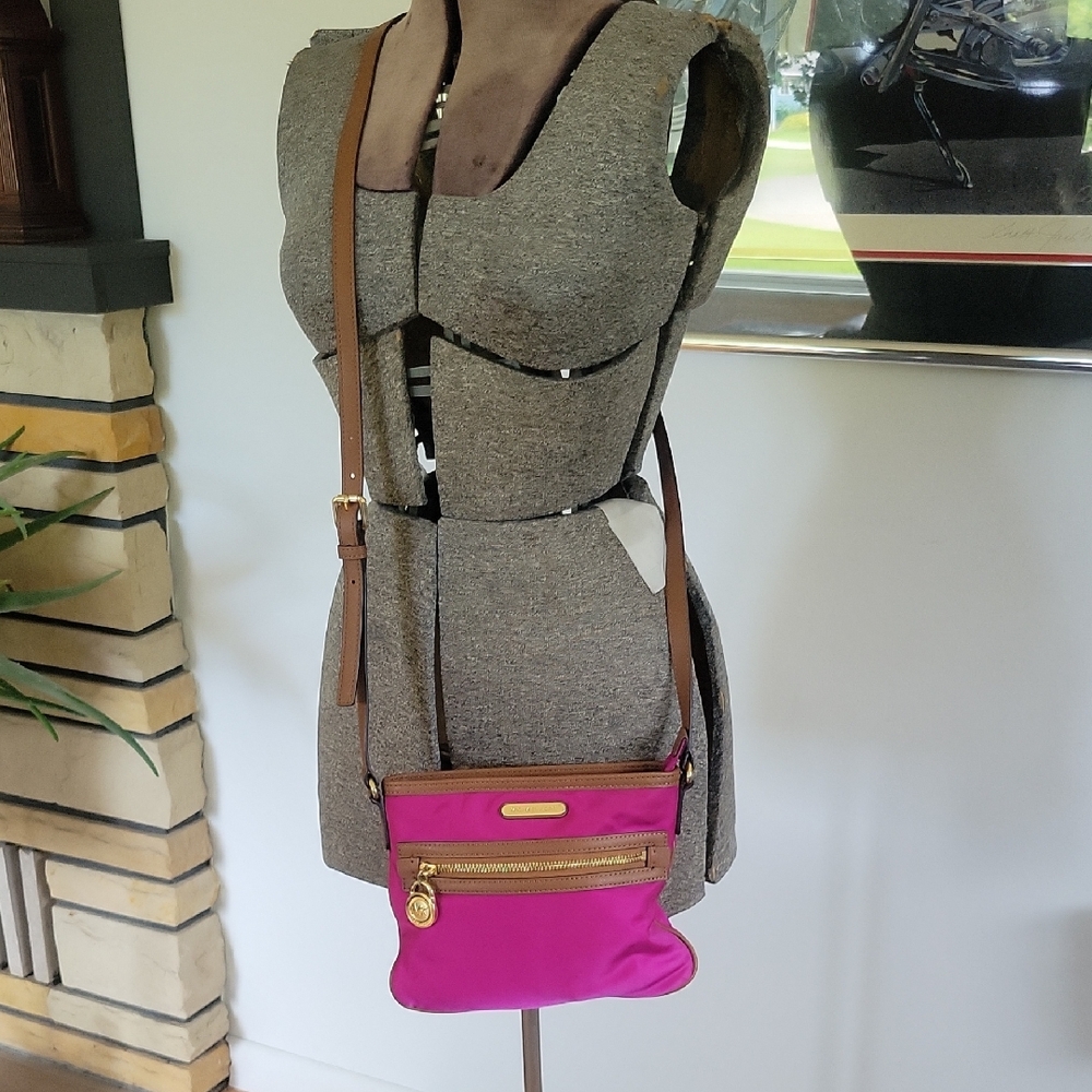 Michael Kors Crossbody Bag